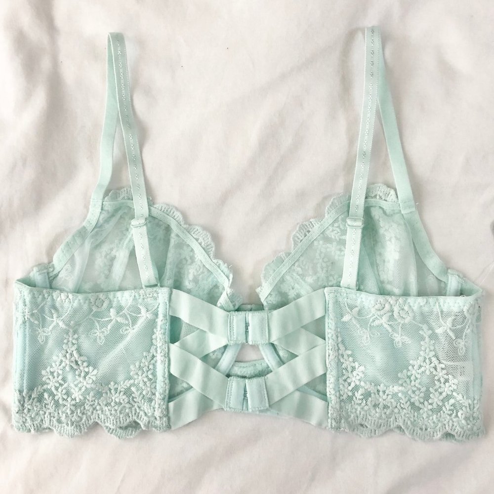 New Free People Daydreamer Ice Fog Lace Bra - Picture 6 of 14